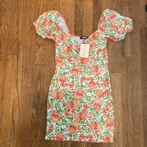 Floral puff sleeve bodycon dress